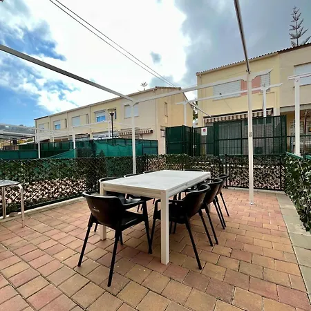 Σπίτι διακοπών Adosado Con Terraza A 5 Min Del Mar *